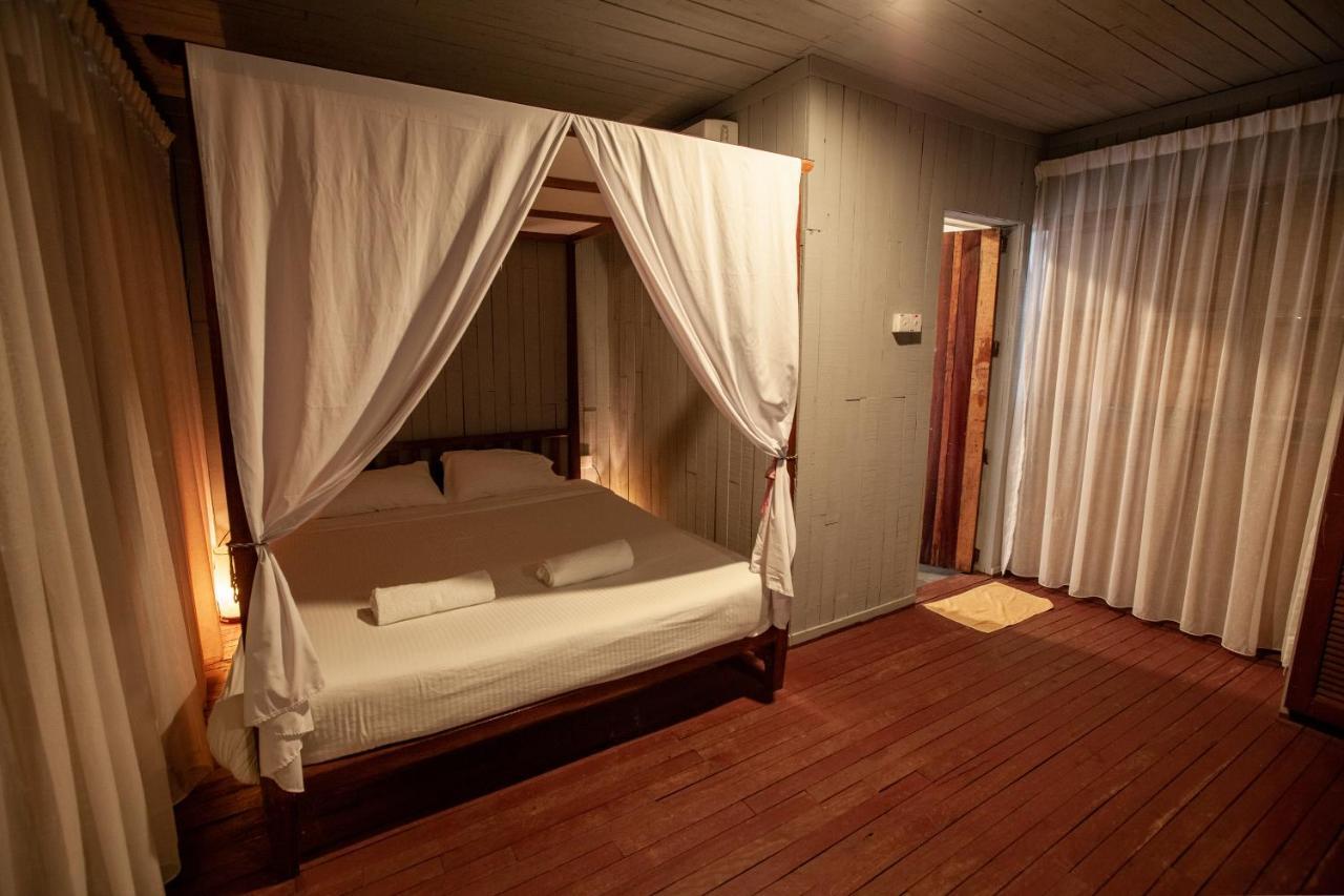 Joe Fisherman Inn Kampung Teluk Nipah Eksteriør bilde